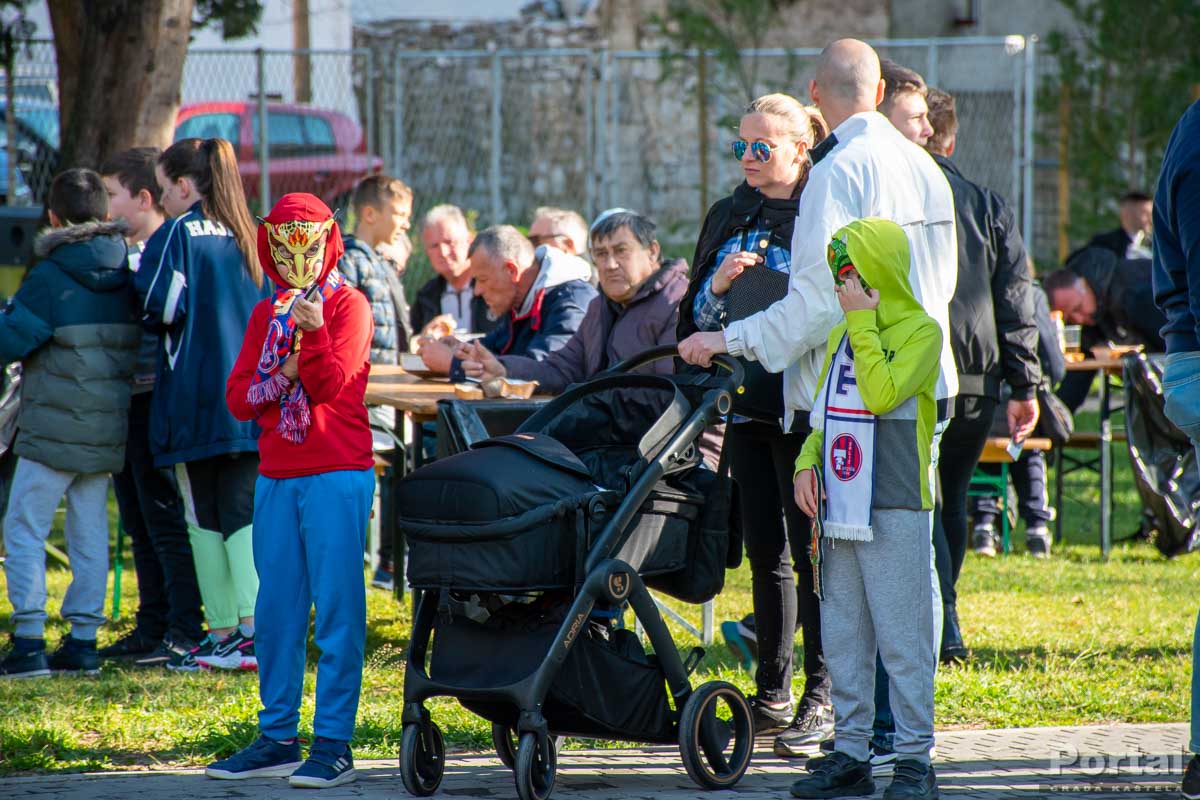Click to enlarge image otkrivanje_murala_marka_livaje-32.jpg