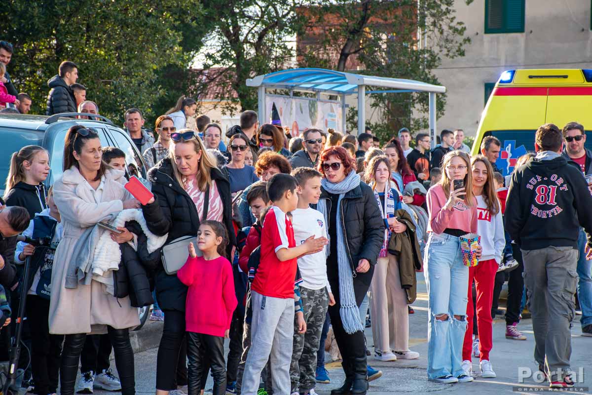 Click to enlarge image otkrivanje_murala_marka_livaje-36.jpg