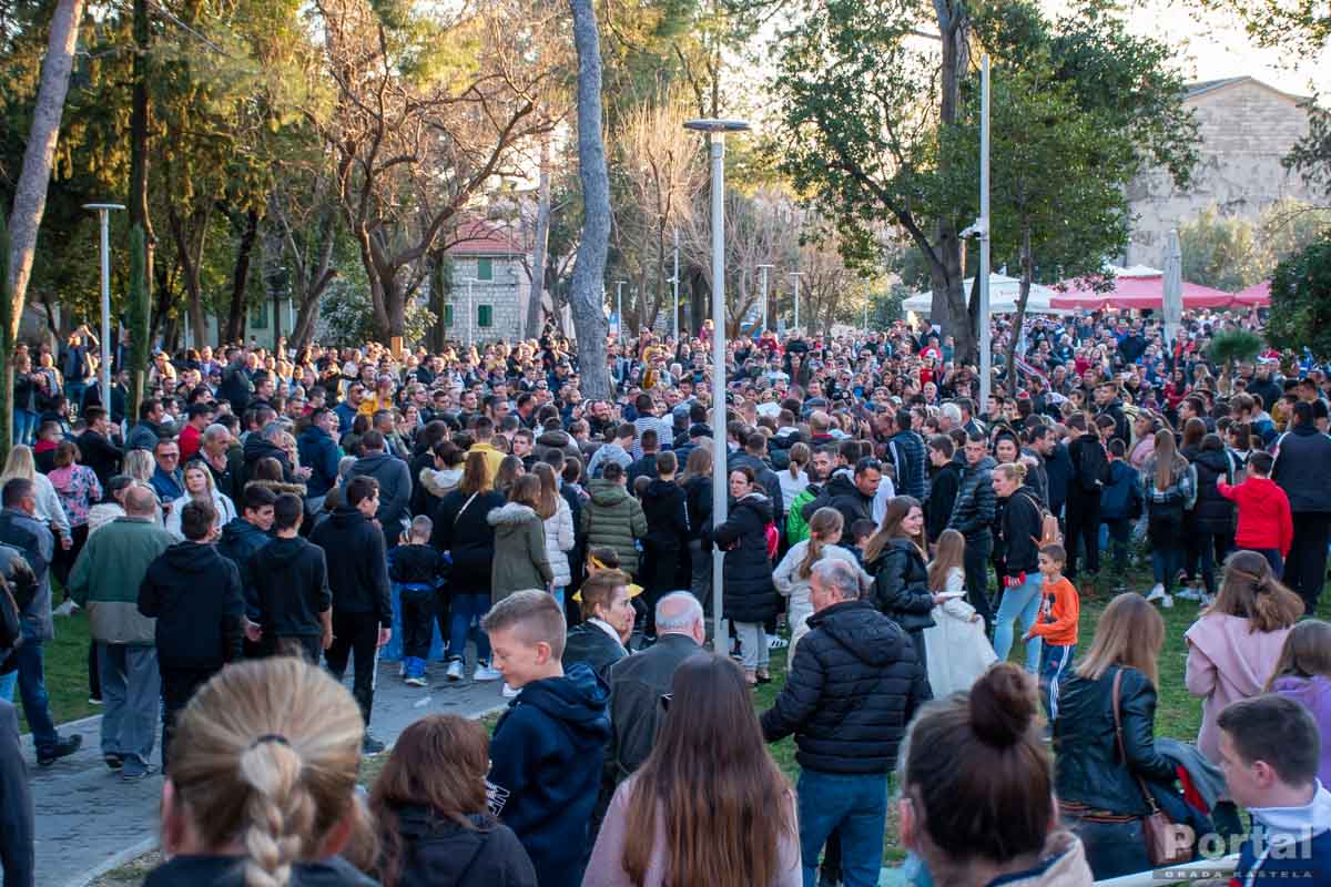 Click to enlarge image otkrivanje_murala_marka_livaje-6.jpg