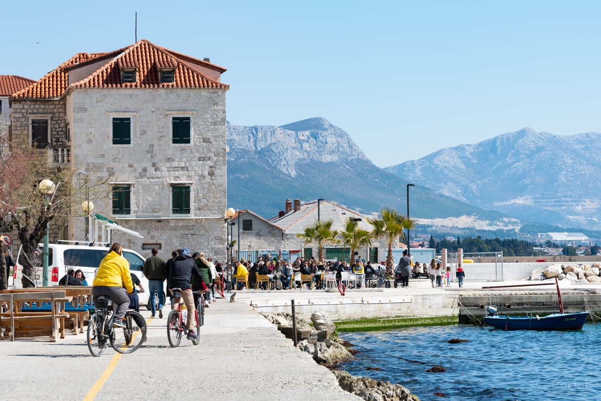 Grad Kaštela traži zakupca za terasu na rivi u Kaštel Starom