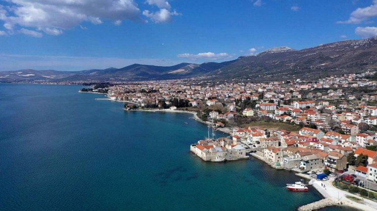 dron slika kastela 1