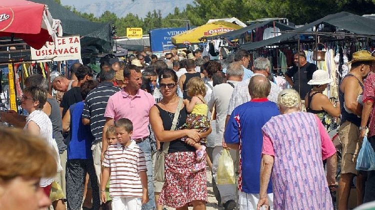 Od ustaških simbola preko čudotvornih preparata do ekipe koja ne spava šest dana: Benkovački sajam je sve!