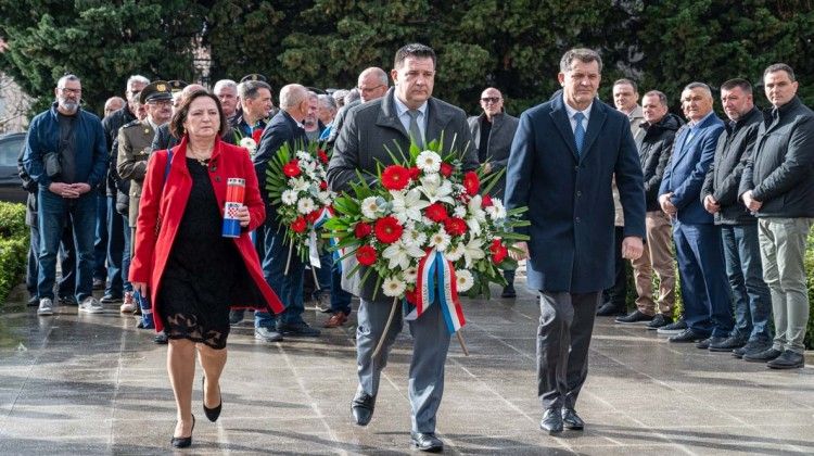 polaganje vijenaca 002