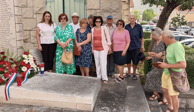 OBILJEŽEN DAN ANTIFAŠISTIČKE BORBE U KAŠTELIMA