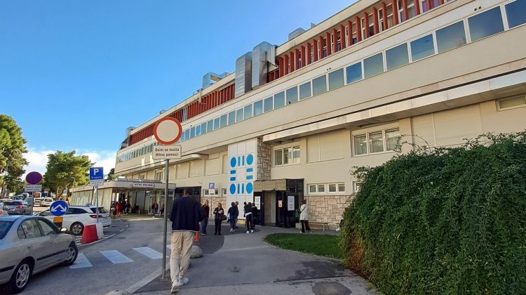 Muškarac ozlijeđen na bikijadi u Radošiću operiran u KBC Split