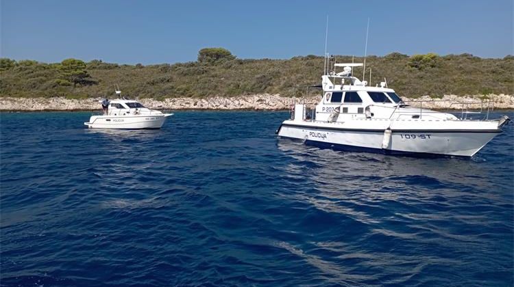 Nadzor sudionika na moru: Kažnjeni zbog sidrenja na zabranjenom području i „glisiranja“