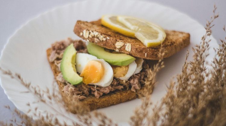 Recept za ljetni sendvič s tunjevinom