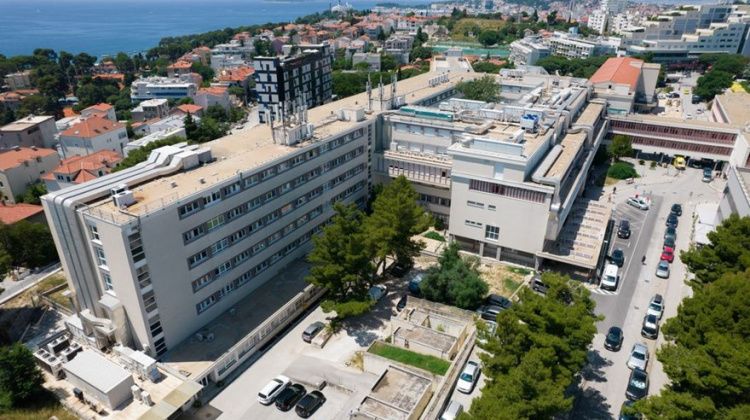 Obavijest: Privremena zabrana posjeta na Zavodu za nefrologiju, dijalizu i arterijsku hipertenziju Klinike za unutarnje bolesti