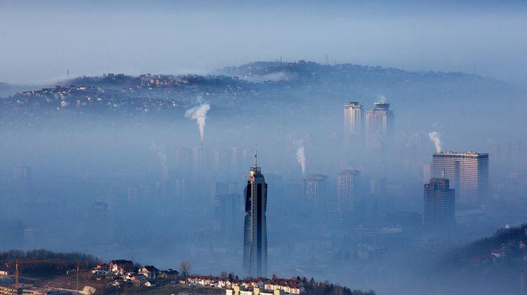 Zrak u Sarajevu najzagađeniji na svijetu među glavnim gradovima