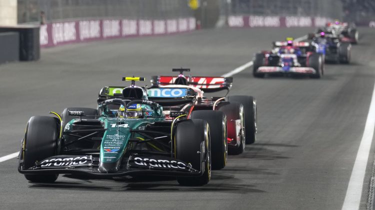 F1 - Verstappen slavio na VN Katra