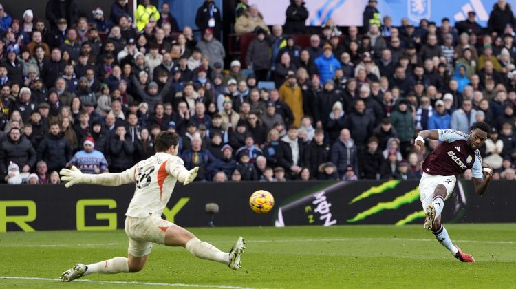 Engleska: Aston Villa - Manchester City 2-1