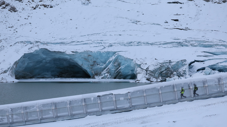 Ubrzava se globalno otapanje ledenjaka - znanstvenici
