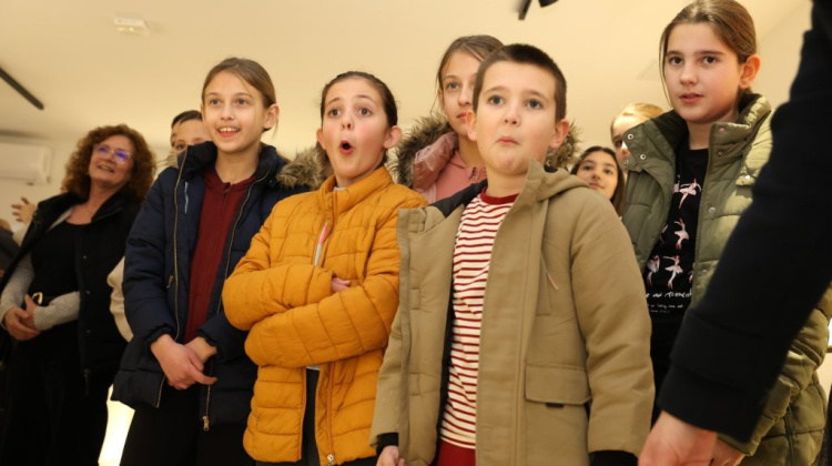 Solin je i ove godine bogatom paletom događanja obilježio “Noć muzeja”, najveću muzejsku manifestaciju koja iz godine u godinu privlači sve veći broj posjetitelja