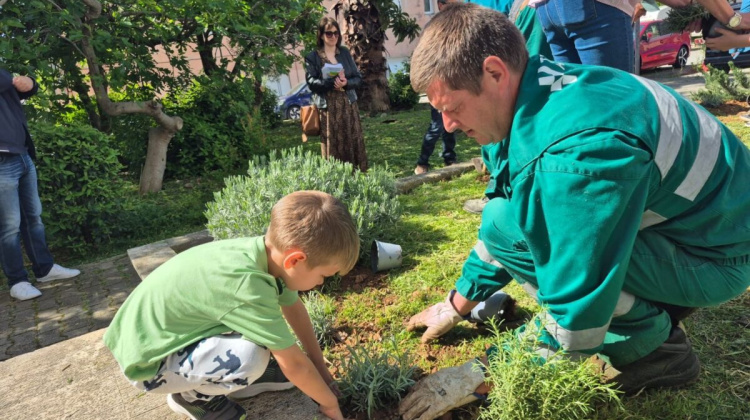 GRAD TROGIR I TROGIR HOLDING DAN PLANETA ZEMLJE OBILJEŽILI S NAJMLAĐIMA