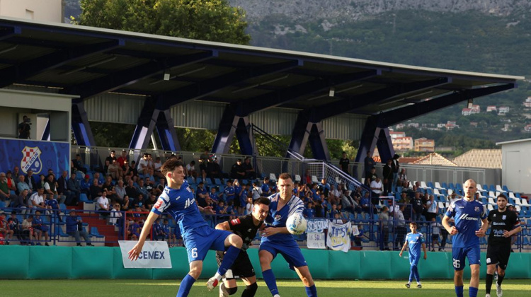 NOGOMET – Polufinale Kupa NS ŽSD: SOLIN – DUGOPOLJE  2:1 – Grad Solin