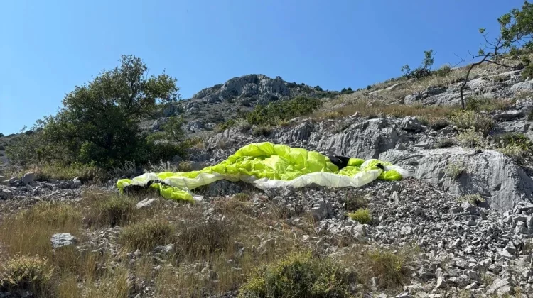 Paraglajder pao na Pelješcu: Helikopterom prevezen u KBC Split