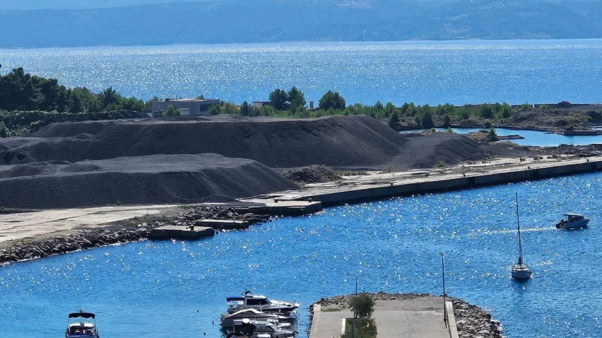 Odbijena kolektivna tužba Sunca za sanaciju “crnog brda” u Dugom Ratu
