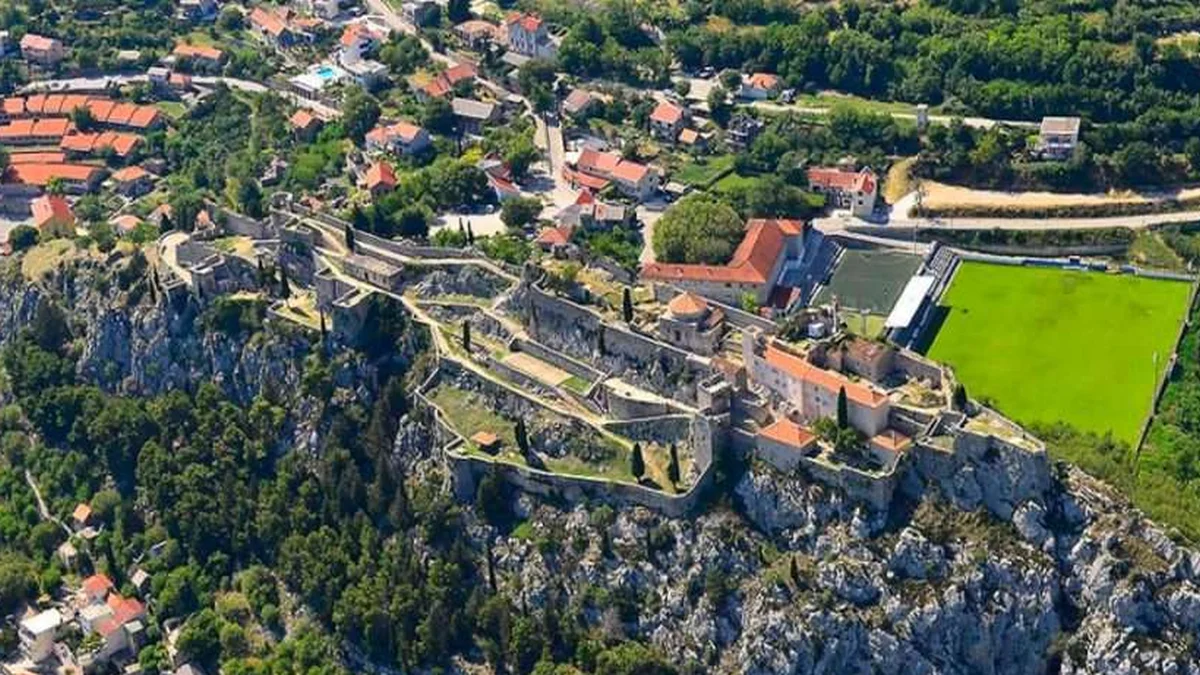 klis