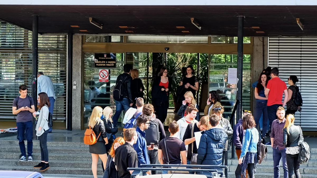 Studentski zbor FFZG upozorava na protuzakonit gubitak prava studiranja