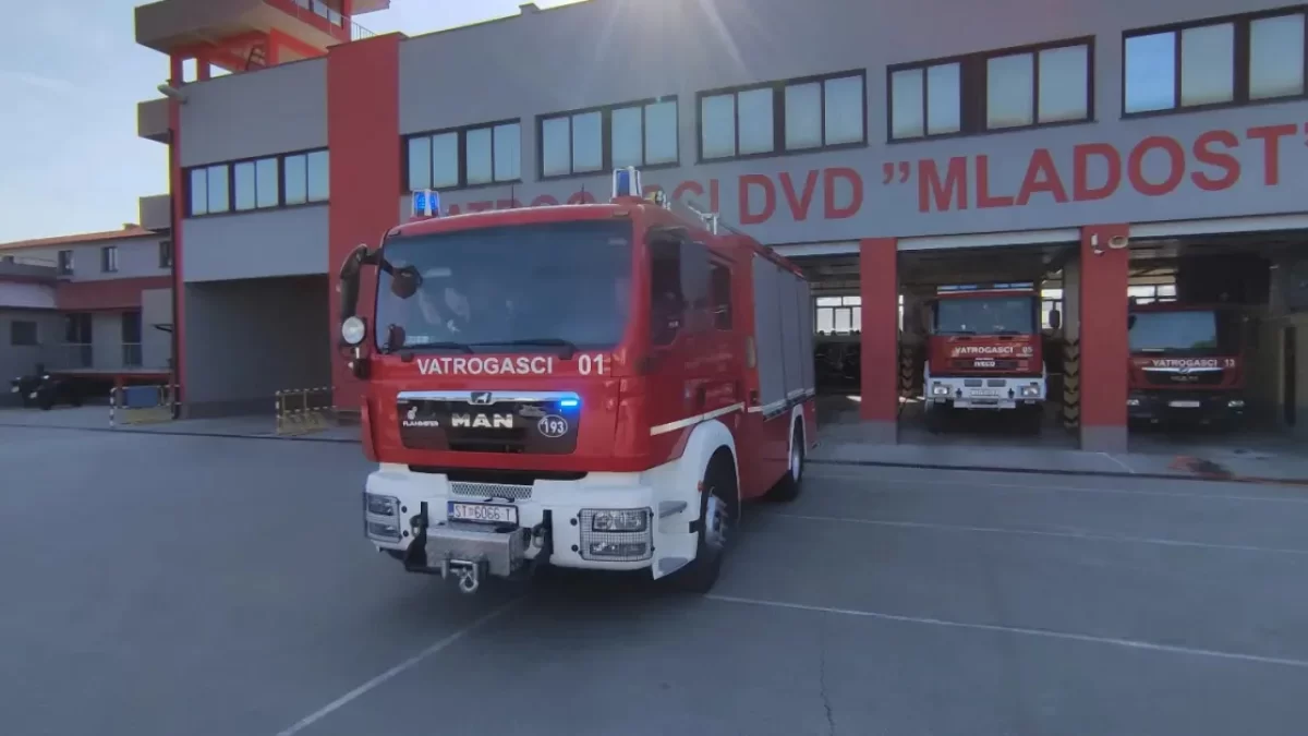 Gorio automobil u Kaštel Sućurcu