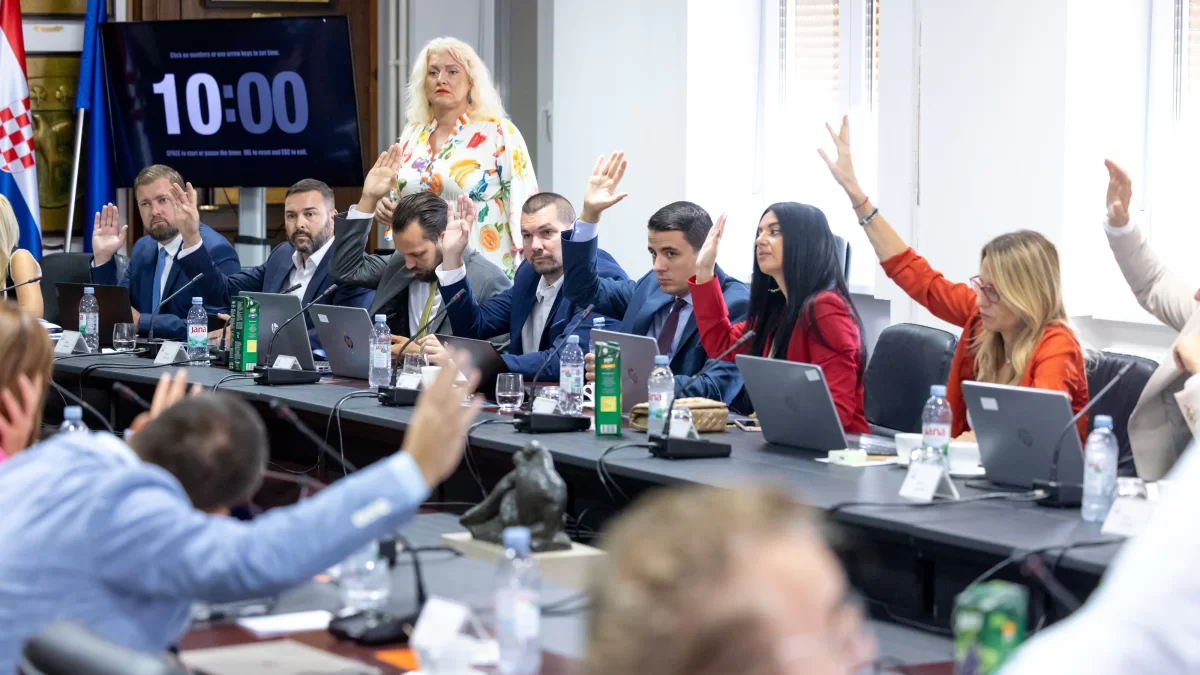 Splitski gradski vijećnici jednoglasno za oduzimanje koncesije Tomislavu Debeljaku