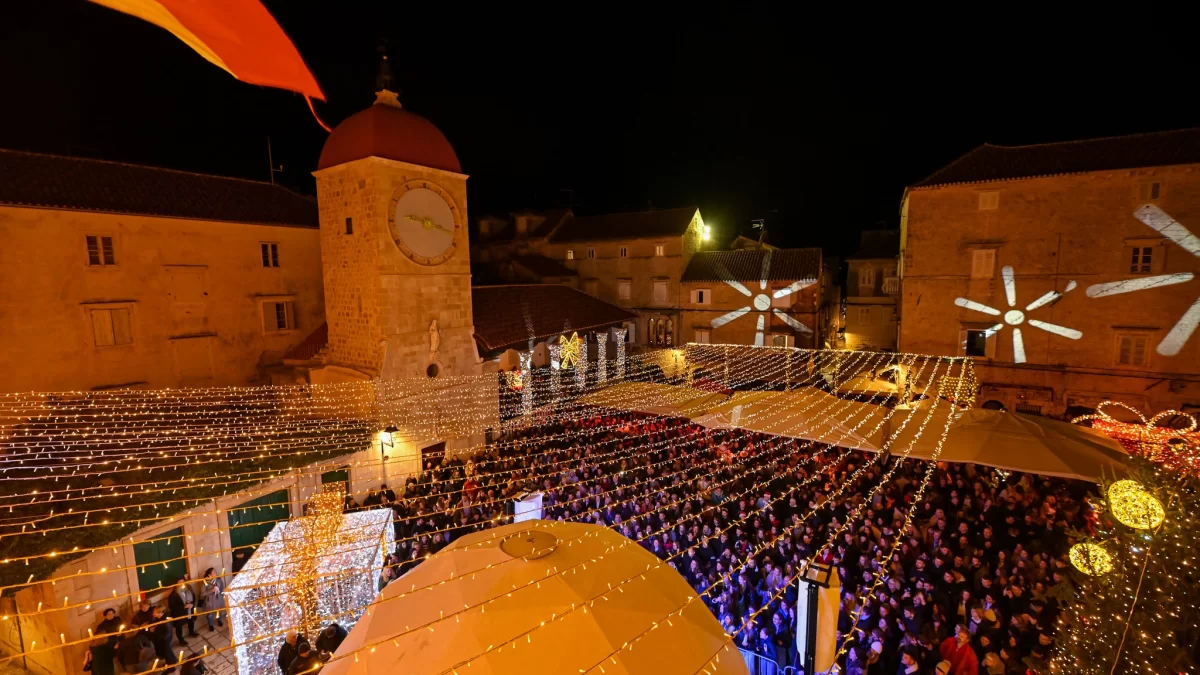 Natječaj za zakup javne površine za Advent 2025.