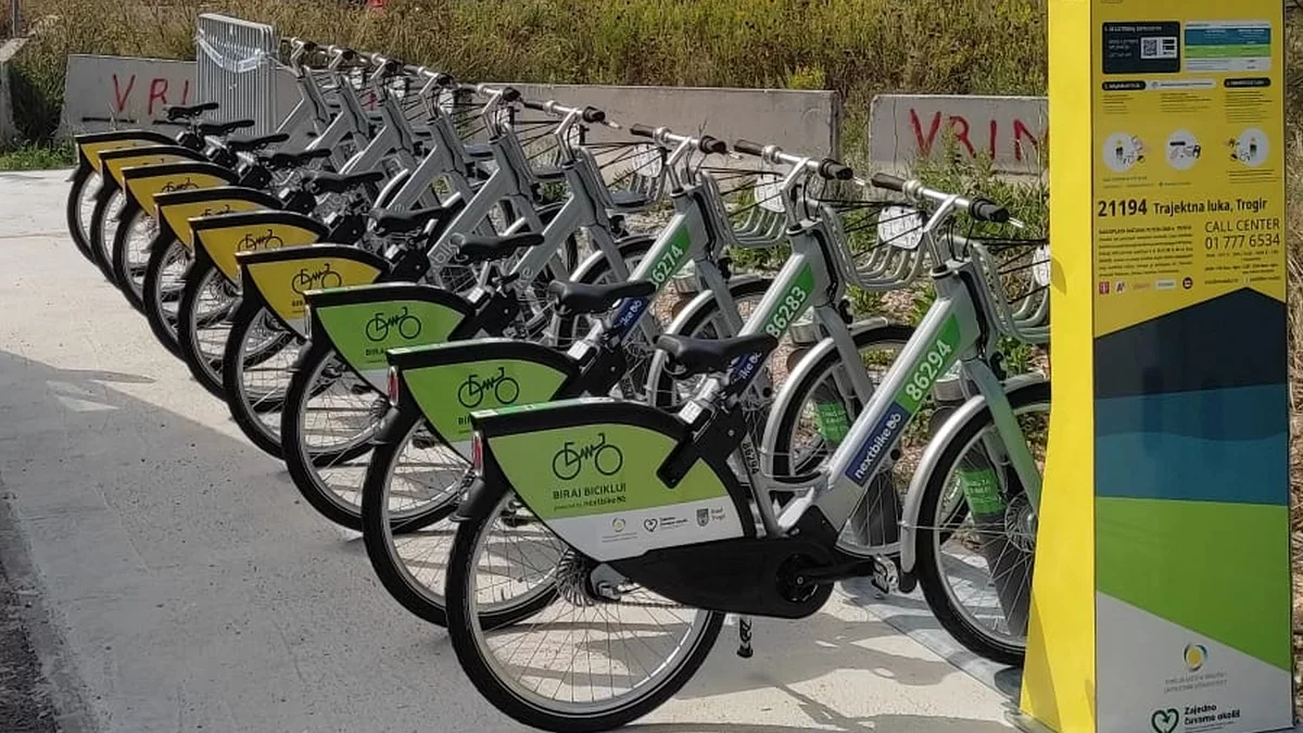 Trogir dobio tri nove postaje za javne bicikle