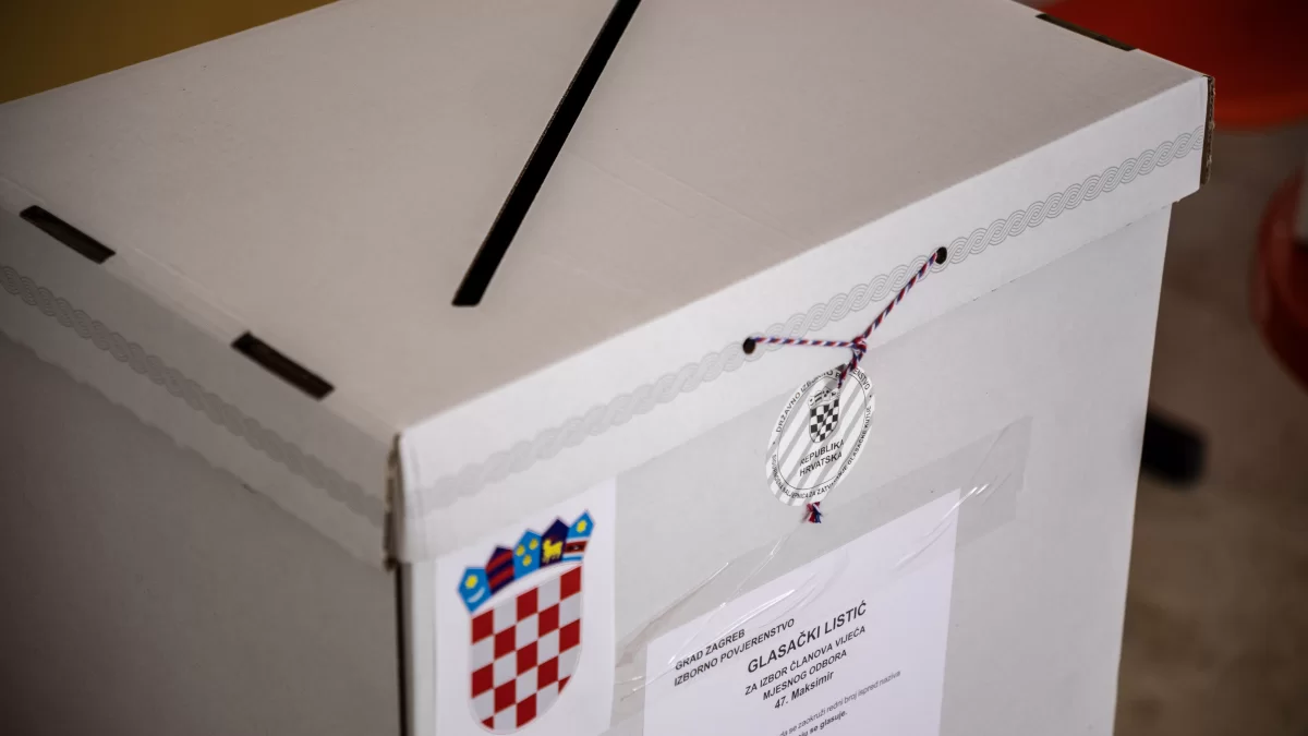 U nedjelju se u 63 jedinice održavaju dopunski izbori