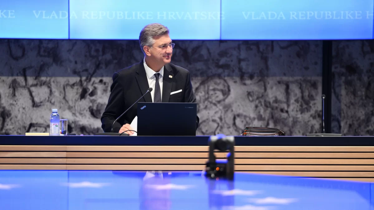 Plenković: JANAF nije na prodaju; nadamo se rješenju situacije s NIS-om koje će omogućiti nastavak suradnje