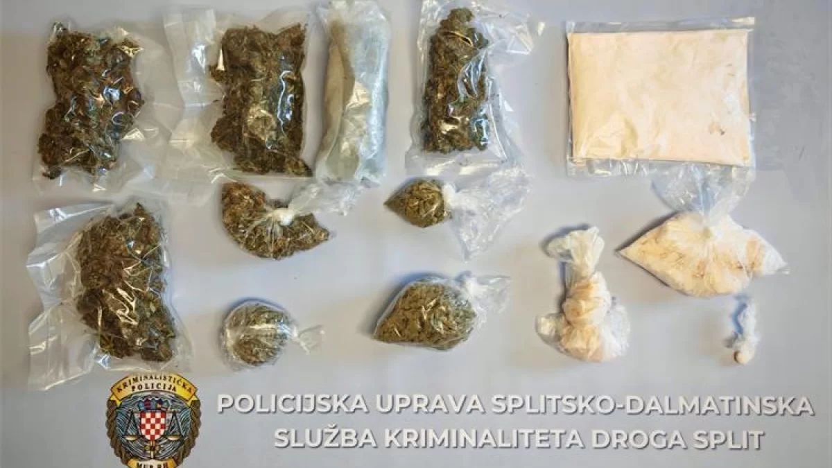 Three men arrested and charged with drug trafficking, totaling 2 kilograms and 400 grams of various types of drugs seized