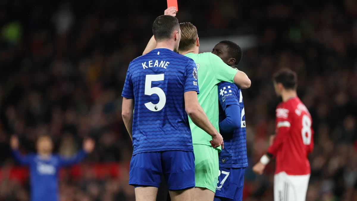 Everton s igračem manje slavio na Old Traffordu, Gueye pljusnuo suigrača