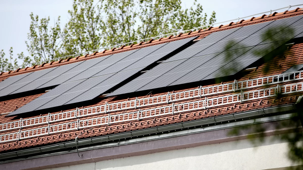 Fond: U ponedjeljak završavaju prijave za sufinanciranje fotonaponskih elektrana 