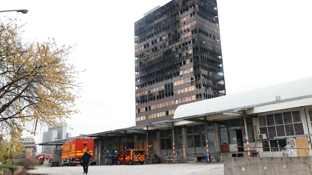 Dvojica 18-godišnjaka osumnjičena za izazivanje požara u zgradi Vjesnika