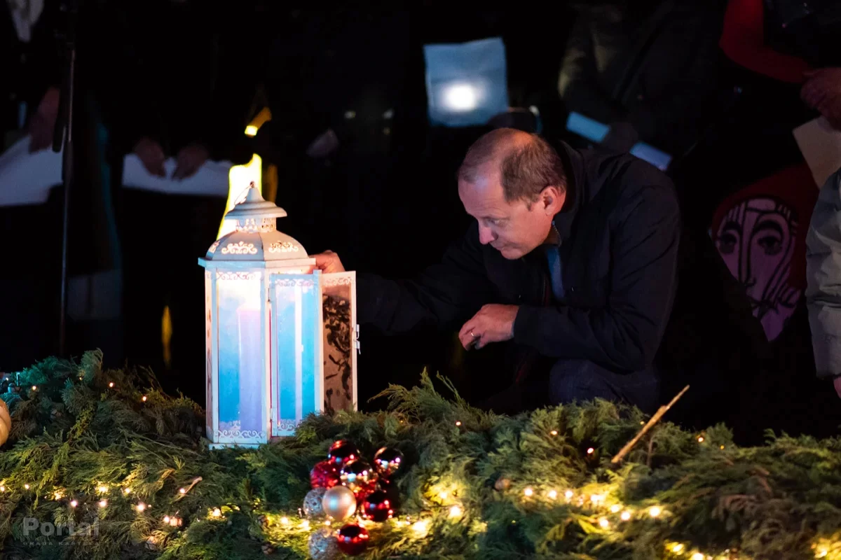 The first Advent candle was lit in Kaštela with a festive program