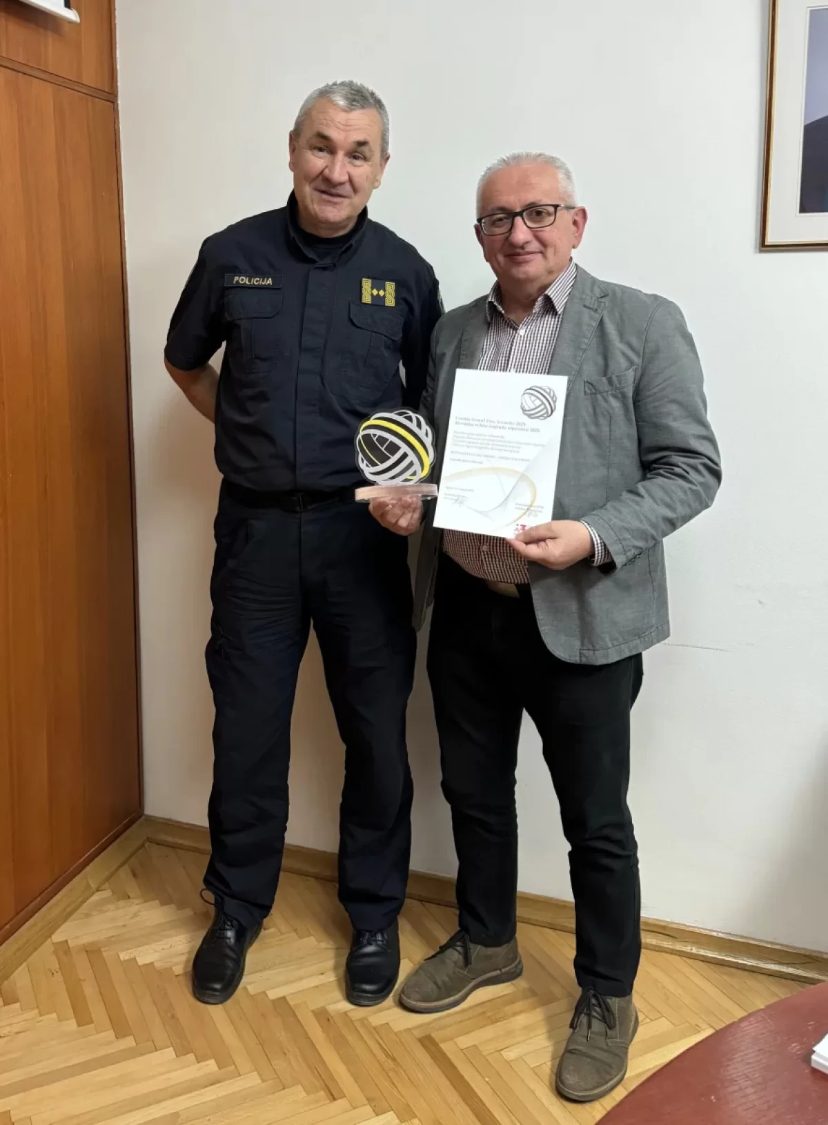 Kako suradnja policije i Digitalne Dalmacije gradi sigurniju turističku destinaciju? Veliko priznanje za projekt „Safe in Dalmatia“!