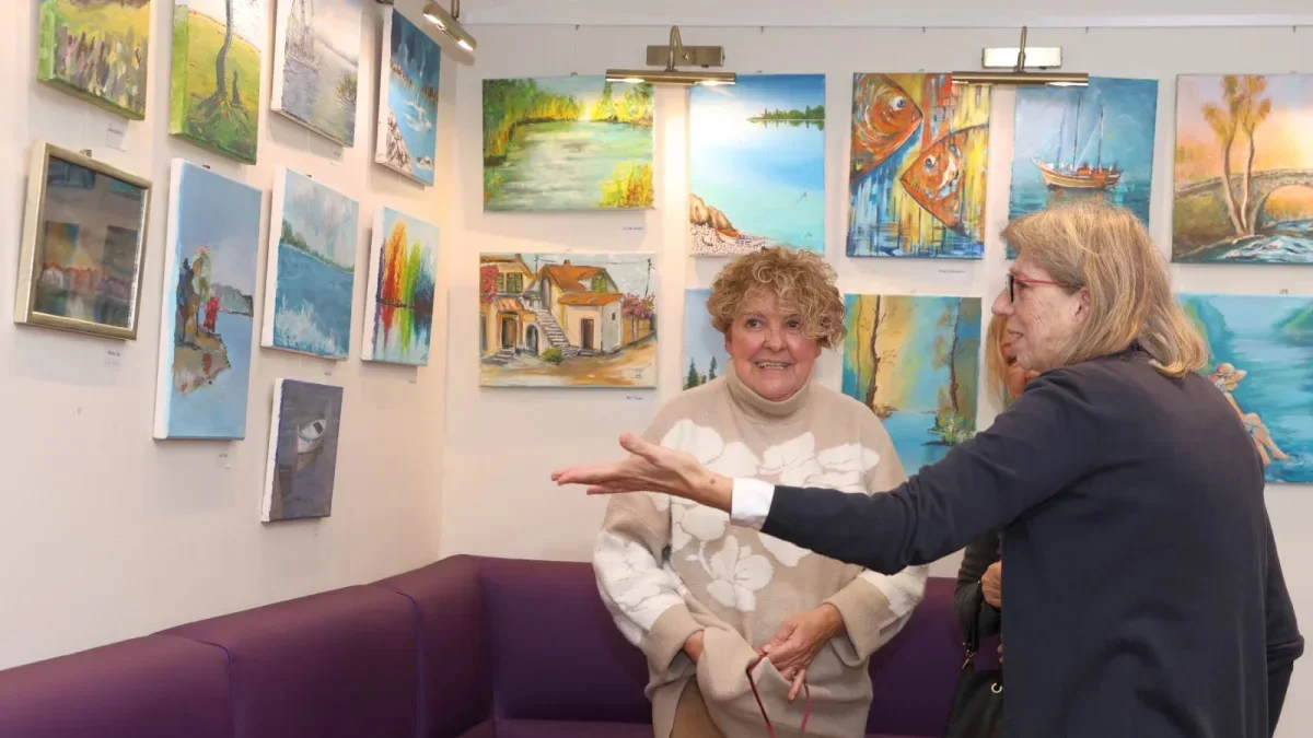 Otvorena humanitarno-prodajna izložba slika Likovne udruge Salona Art