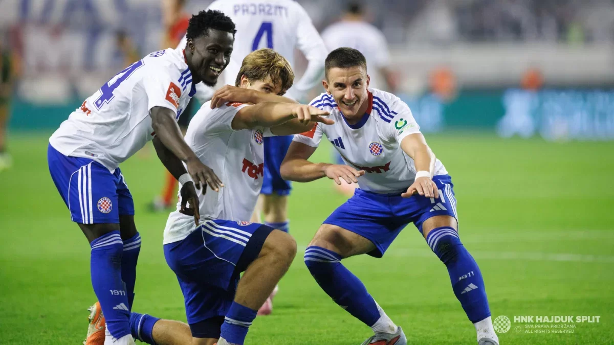 TRIBINA: Hajduk se odvojio