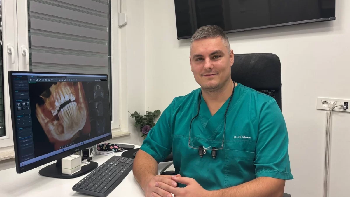 Here's why everyone gets dental implants at SI Dental