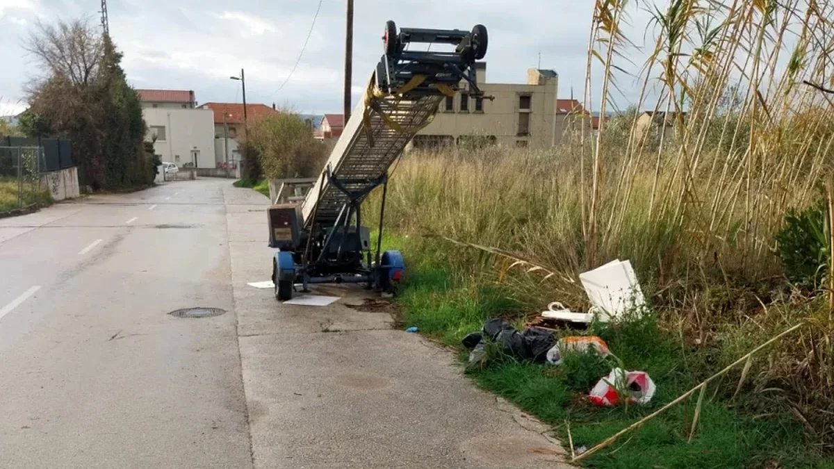 PHOTO OF BESIDA: Bojišće Street in Stari has become a dumping ground for discarded waste