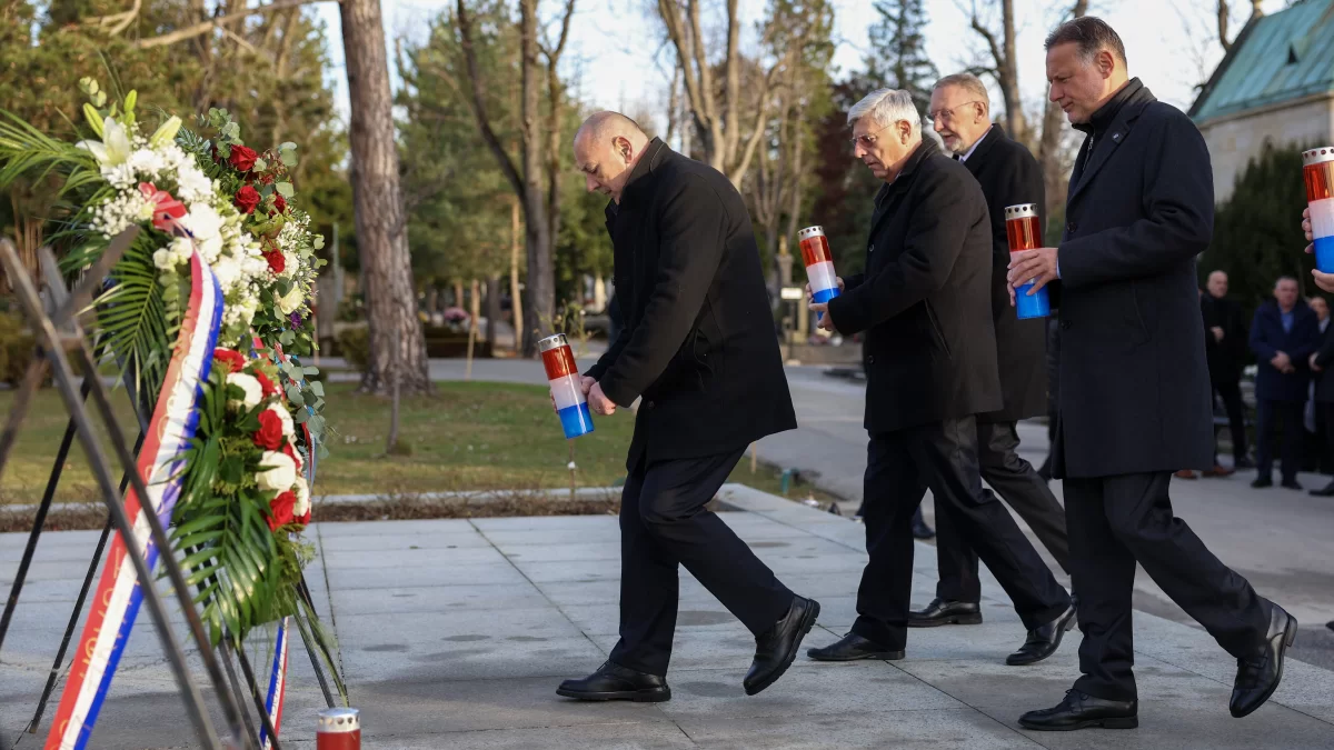 Izaslanstva HDZ-a i DP-a odala počast Franji Tuđmanu na 26. obljetnicu smrti