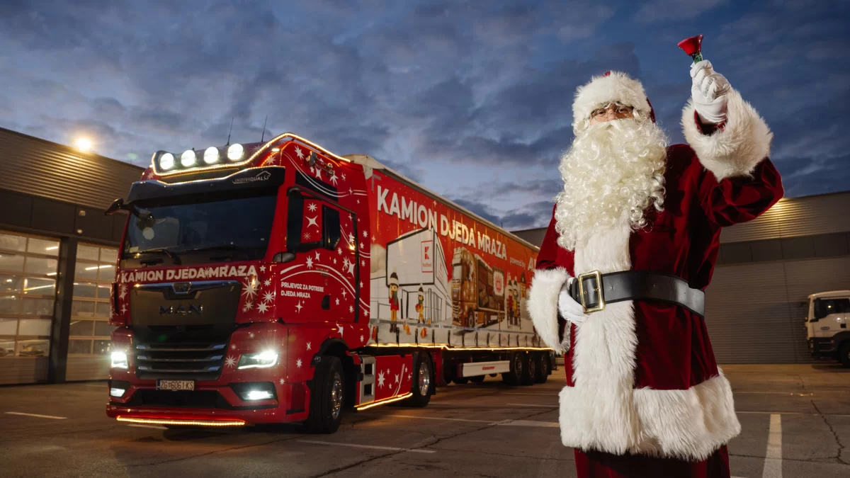 Veseli Kamion Djeda Mraza uskoro stiže u Dalmaciju