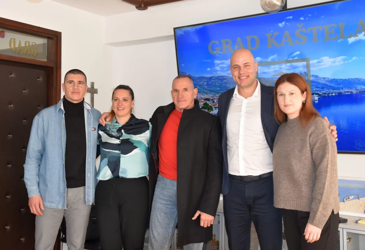 Održan prijem za kaštelanske kickboksače nakon uspjeha na Svjetskom prvenstvu – Grad Kaštela
