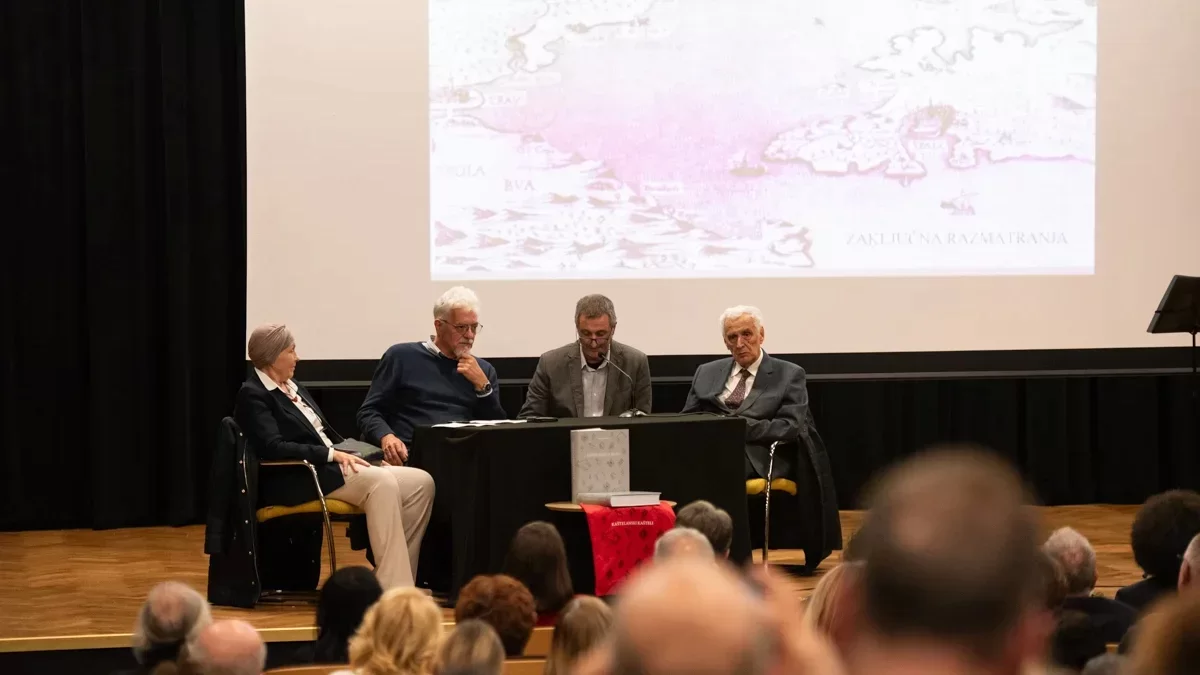 The book "Kaštelanski kašteli" by author Katja Marasović was presented