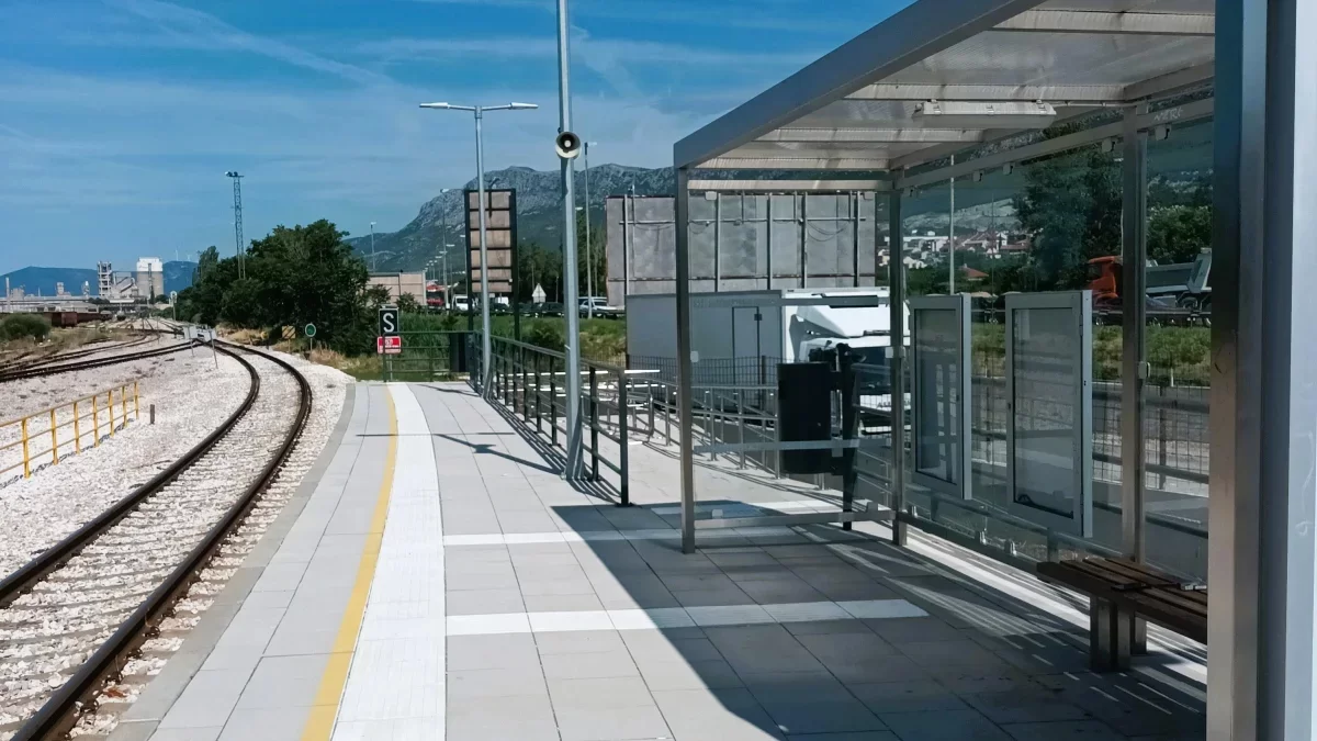 Two new railway stops on the Kaštela - Split railway line opened to traffic