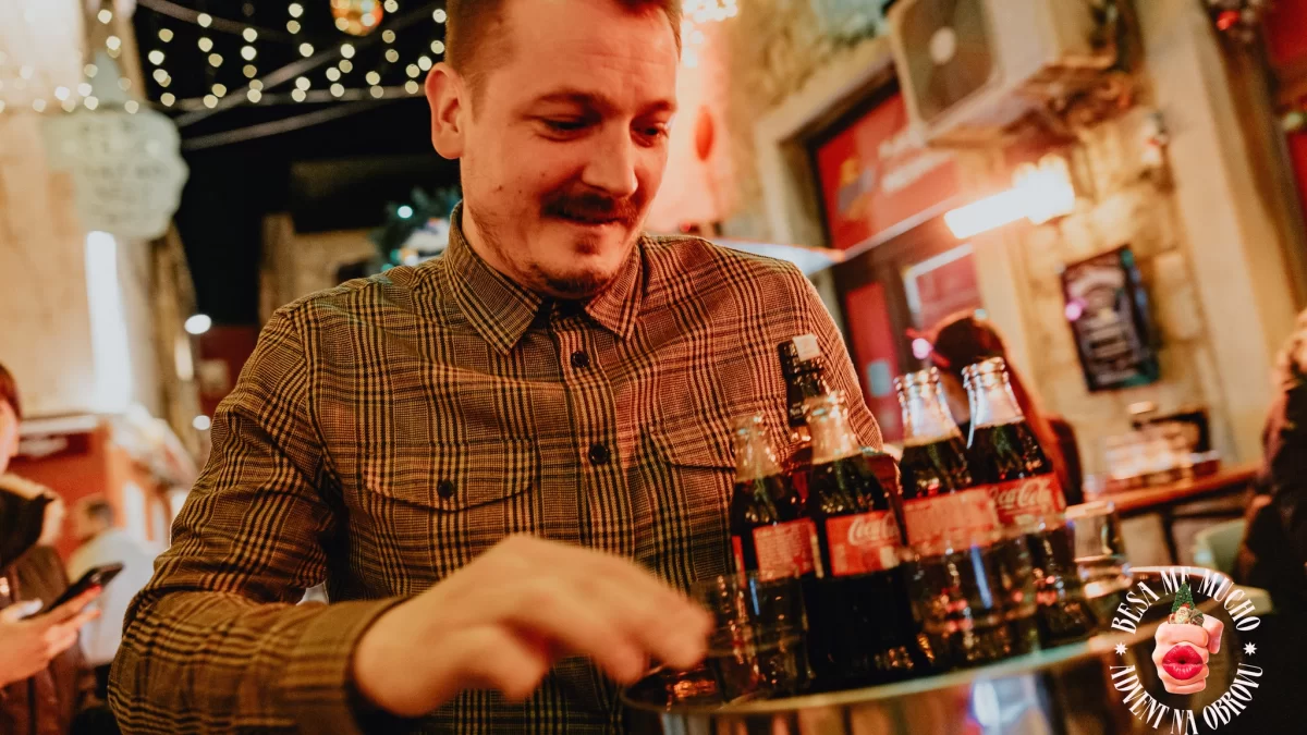 Konobari u Splitu trče za manču od tisuću eura! Tko će biti najspretniji?