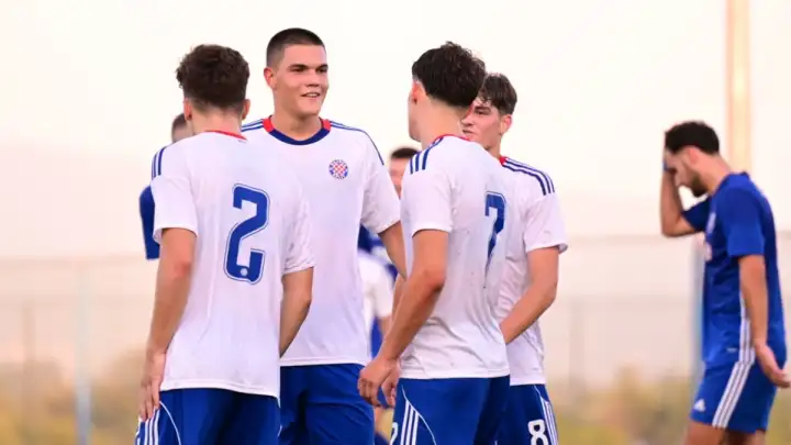 Hajduk II pobijedio Junak u prijateljskoj utakmici u Sinju