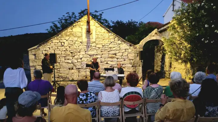Drveniško kulturno ljeto – Koncert ''Najljepše melodije uz sunčev zalazak''