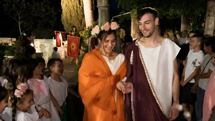 Jedinstveno antičko vjenčanje oživjelo Salonu pod zvjezdanim nebom (VIDEO)