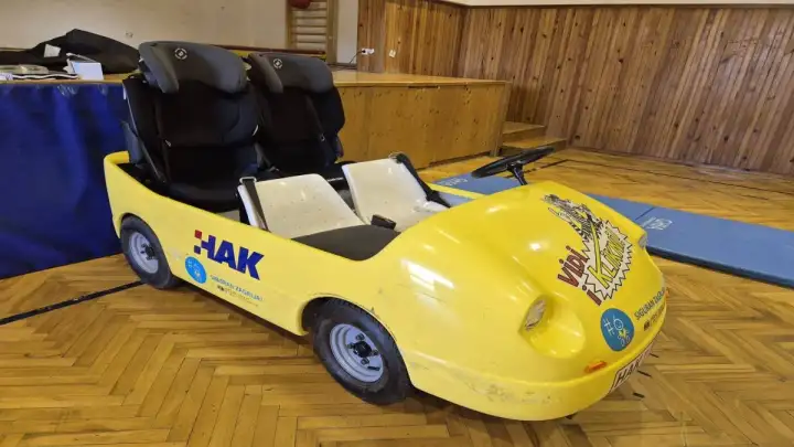 U Slatinama održana radionica ''Vidi i klikni''