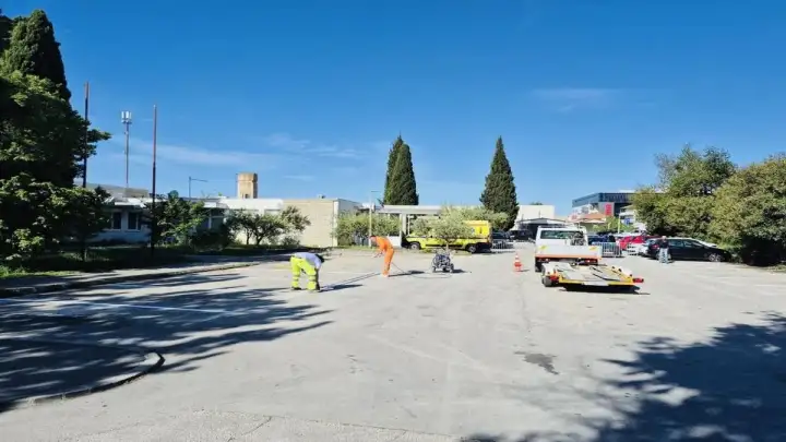 Uređenje parkirališta u Trogiru: Uvodi se uređeni sustav i više reda u prometu u mirovanju
